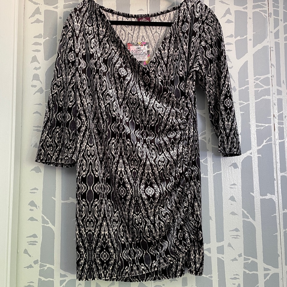 *NWT* Salaam Velvet Wrap Tunic size Medium